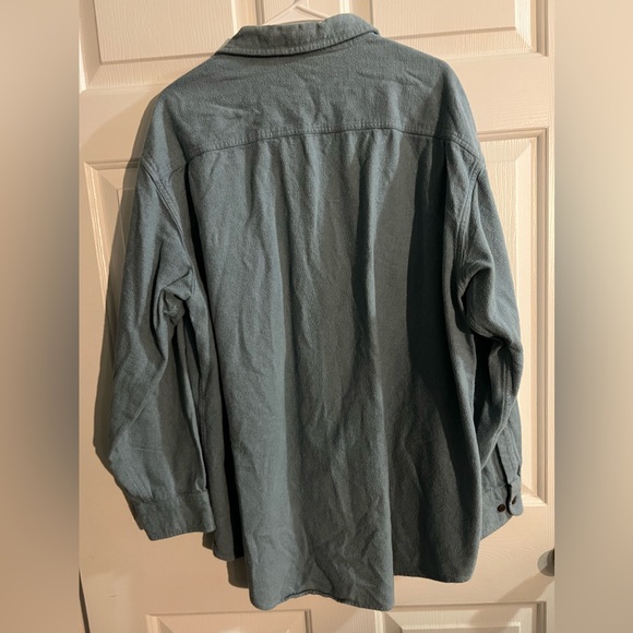 St John’s Bay Button Down Flannel 🍁 - Picture 9 of 9